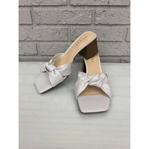 Guess Women White Outdo Knotted Sandals Size 8M